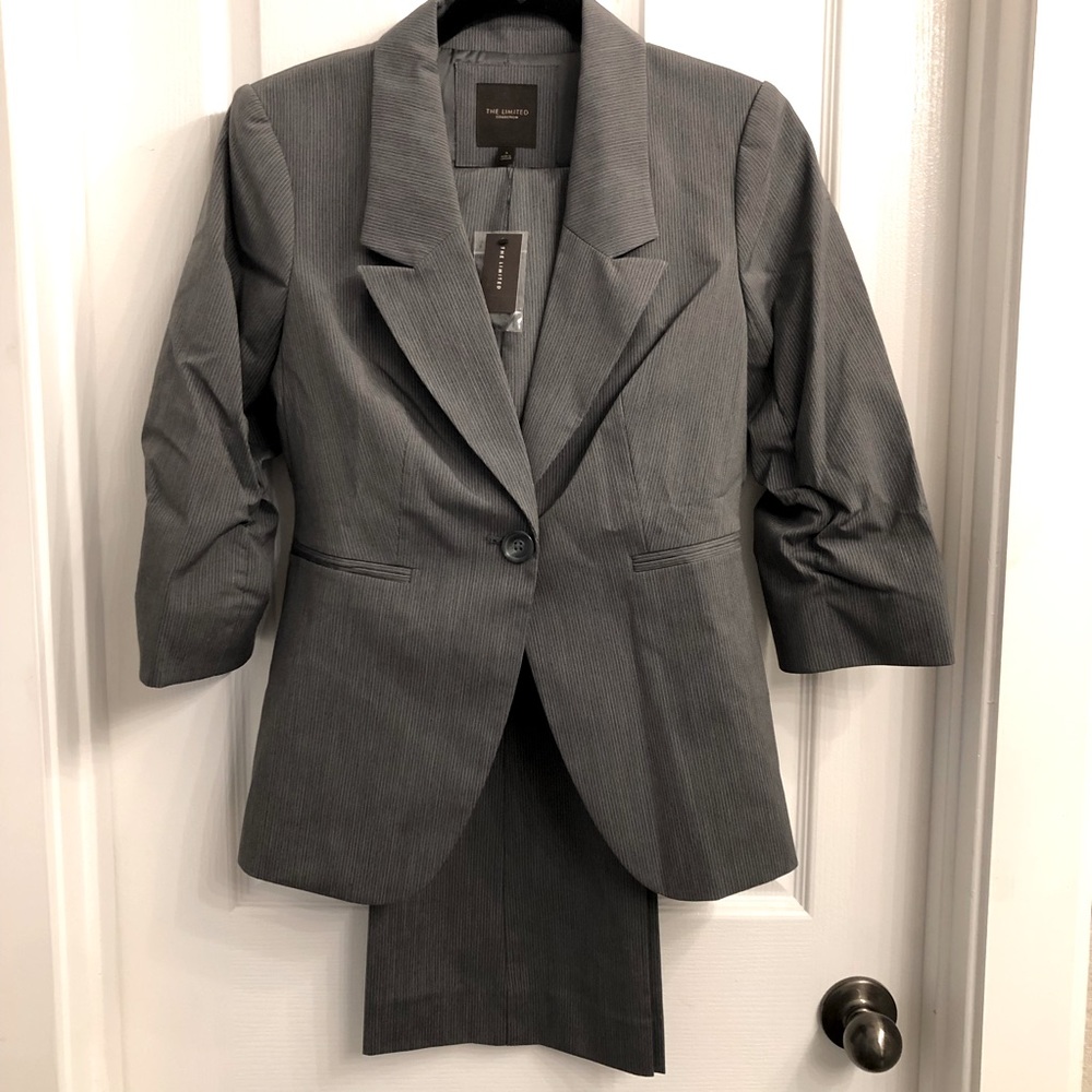 NWT Charcoal Gray Pinstripe Pantsuit